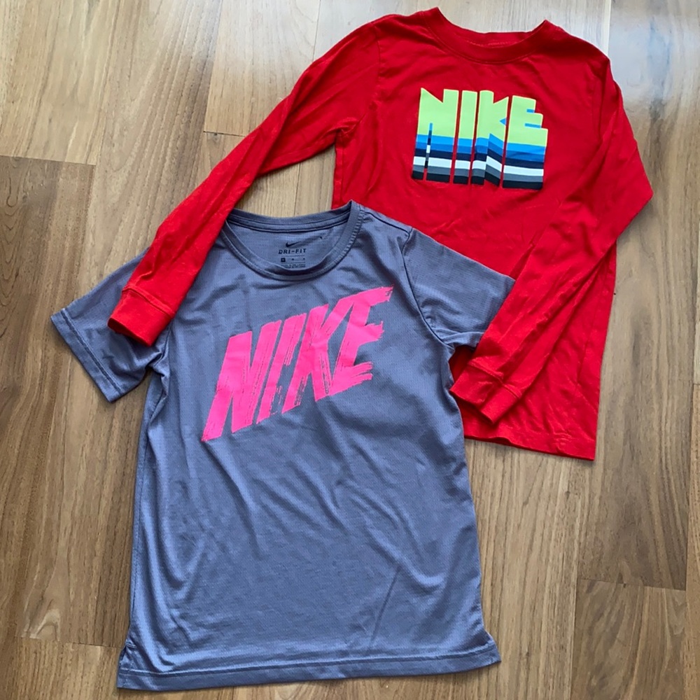 ***SOLD*** Nike graphic boys shirt bundle